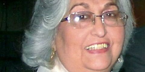 Robles Díaz fue fundadora del Comité de Damas por la Cultura Puertorriqueña, organización que promueve iniciativas contra la discriminación y a favor de la atención de los menos favorecidos.