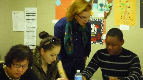 Más del 31% de los estudiantes de inglés como segunda lengua en los centros de Literacy Partners de Manhattan, Harlem y El Bronx son latinos.