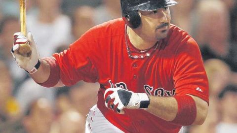 Adrián González