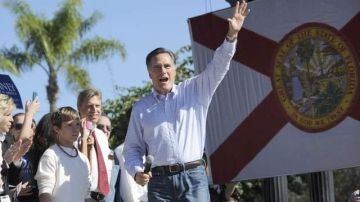 Las encuestas dan a Mitt Romney de ganador en Florida.