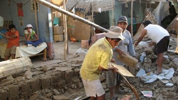 Foto archivo  sobre el terremoto del 28 de octubre de 2011 en Ica, Perú.