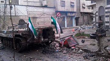 La jornada de violencia en la ciudad de Homs culminó con un saldo de más de 200 muertes de civiles generando la denuncia inmediata de la Liga Árabe que pide un alto a la violencia.