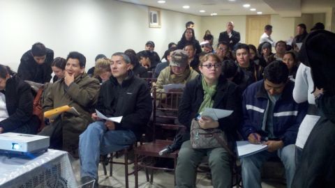Un grupo de ecuatorianos, que alegan haber sido estafados, se reunió recientemente para exponer su caso.