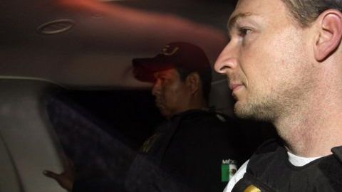 El productor estadounidense de televisión Bruce Ainsley Beresford Redman es juzgado por el homicidio de su esposa.