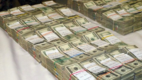 El contrabando de efectivo se ha convertido en un seductor método para los delincuentes, que lo usan para ocultar sus ganancias ilícitas del narcotráfico.