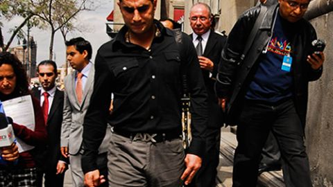 El exdefensa Salvador Carmona.