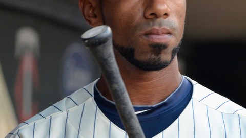 Alexi Casilla ganará $1,382,500.