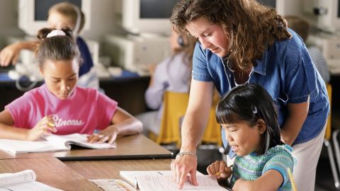 Más de 90,000 niños pobres en el estado de Nueva York y unos 74,000 en la ciudad perderán servicios de tutoría para después de la escuela.