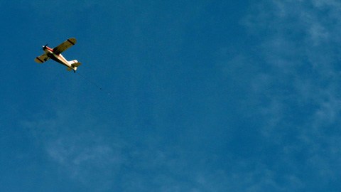 Una pequeña avioneta cargada con marihuana entró hoy en el espacio aéreo del helicóptero presidencial.