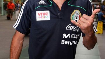 Castillo confía en vestir otra vez el uniforme de México.