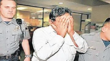Lakireddy Balireddy durante su arresto en 2001 por dirigir una red de tráfico humano y sexual.
