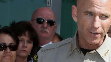 Paul Babeu, alguacil de un condado de Arizona,  busca un escaño congresional por el Partido Republicano y  admite ser homosexual
