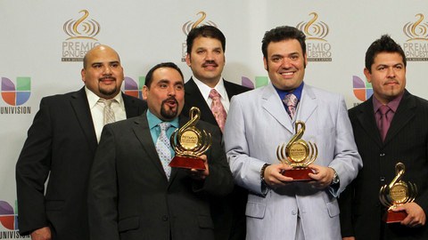 Intocable obtuvo tres galardones en los pasados Premios Lo Nuestro.
