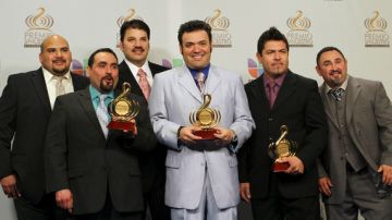 Intocable obtuvo tres galardones en los pasados Premios Lo Nuestro.
