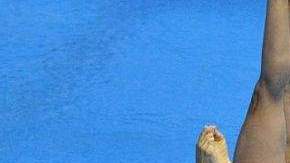 Alejandra Orozco (izq.) y Paola Espinoza  en una de sus ejecuciones ayer en el Mundial de Londres.