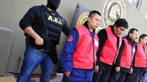 Funcionarios y custodios detenidos por los hechos del pasado domingo que dejaron 44 muertos y 30 fugados.