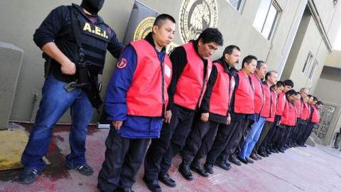 Funcionarios y custodios detenidos por los hechos del pasado domingo que dejaron 44 muertos y 30 fugados.