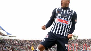 Humberto Suazo regresó ayer a la titularidad del Monterrey haciendo un gol  en el estadio Tecnológico contra La Franja del Puebla.