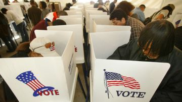 Los latinos ciudadanos en edad de votar suman millones en California.