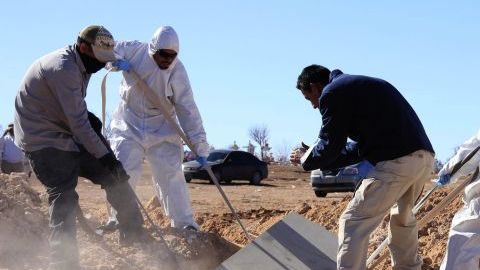 Los restos fueron hallados en 14 fosas en los municipios de Durango, Lerdo, Santiago Papasquiaro, Cuencamé y San Juan del Río.
