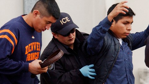 Guardacostas interceptaron en febrero a 278 inmigrantes cuando trataban de alcanzar las costas de Florida de manera ilegal.