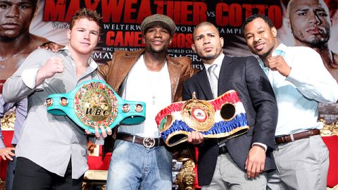 'Canelo' Álvarez, Floyd Mayweather, Miguel Cotto y Shane Mosley (izq. a der.) en la presentación de la pelea en Hollywood.