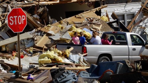 Cientos de familias perdieron todas sus pertenencias al ser tomados por sorpresa por una devastadora ola de tormentas.