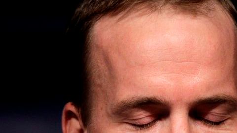 Peyton Manning puso fin a una era en Indianápolis.