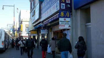 En un sector de Queens hay farmacias chinas donde venden las pastillas para adelgazar que no están aprobadas por la Administración de Drogas y Alimentos.
