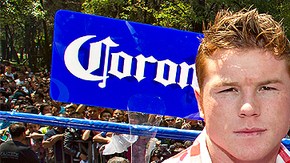 Con el Monumento a los Héroes como fondo en el Bosque de Chapulte-pec, 'Canelo' y 'Sugar' posan ayer para la foto.