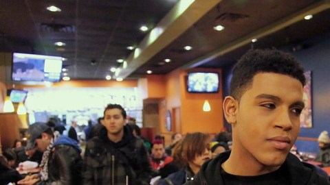 Baresco Escobar, es uno de los jóvenes desamparados.