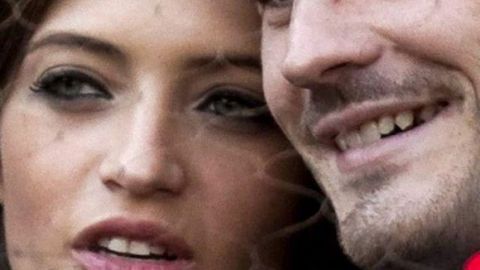 Iker Casillas junto a su novia Sara Carbonero.
