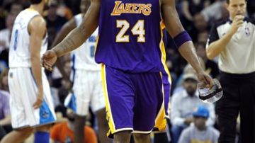 Una vez más, Kobe Bryant se elevó como el líder encestador de los Lakers.