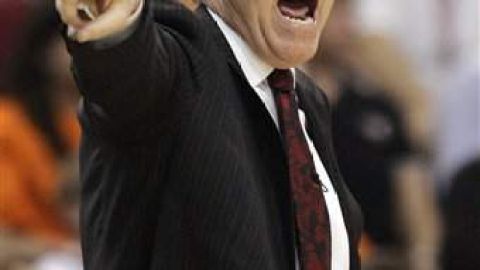 El ahora exentrenador de los Knicks, Mike D'Antoni.