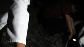 Peritos forenses inspeccionan el lugar donde el supuesto jefe de  'El Chapo' Guzmán, falleció luego de un operativo de la Marina.