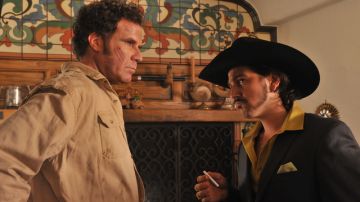 Will Ferrell y Diego Luna en una escena de la comedia 'Casa de mi padre', que se estrena mañana en cines de todo el país.