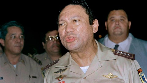 Noriega fue ayudado y derrocado por Estados Unidos.