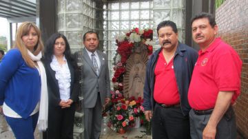 Los cinco miembros de la Iglesia de San Jerónimo en Houston que harán el viaje a Guanajuato, México, para ver al Papa.