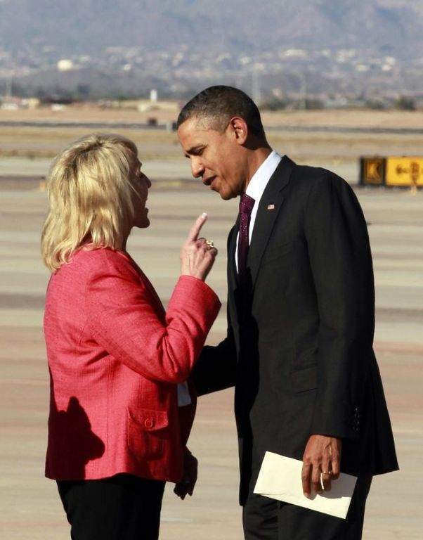 La Gobernadora de Arizona y el Presidente Obama se han enfrascado en una batalla constitucional sobre la ley SB 1070