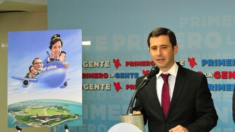 Los candidatos al senado del PPD, José Nadal Power y Ramón Luis Nieves.