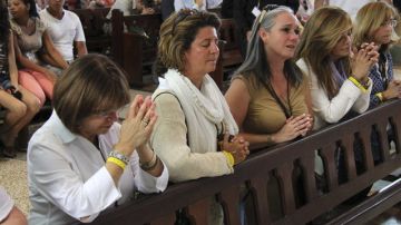 Un grupo de peregrinos católicos de Miami,  visita el santuario de la Virgen.