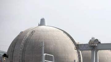 La planta nuclear San Onofre 45 millas al norte de San Diego es operada por Southern California Edison.