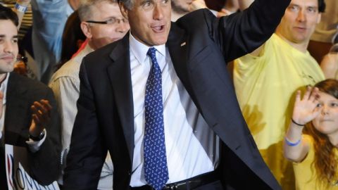 El apoyo del expresidente George H. Bush, a Mitt Romney, podría allanar el camino a la candidatura.