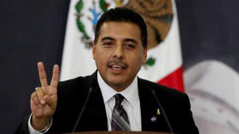Hernández, demócrata, se enfrenta al republicano Jeff Denham por un escaño en el distrito 10 de California.