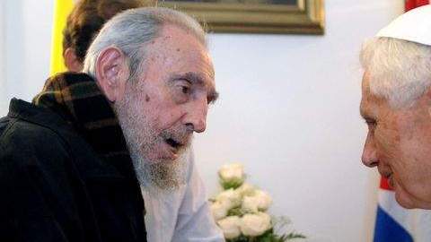 Fidel Castro se reunió con el Papa en la sede de la Nunciatura Apostólica en La Habana.