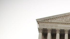 Una vez más el Tribunal Supremo será lugar de teatro y política cuando los jueces tomen el caso de la SB1070 de Arizona este mes.