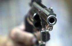 Además de Ayala, otros tres agentes del Departamento de Policía de Nueva York resultaron heridos en el proceso de detención de un hombre que tenía varias armas ilegales.