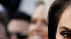 Warner Music confirmó la participación de la ganadora de un Oscar por su papel en "Vicky Cristina Barcelona" en este nuevo álbum.