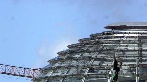 Las iniciativas que dudan de la constitucionalidad de los pactos fiscales europeos serán sometidas al Bundestag, parlamento federal alemán.