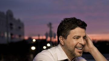 Luis Enrique  promueve la jornada educativa El Congreso de la Salsa.